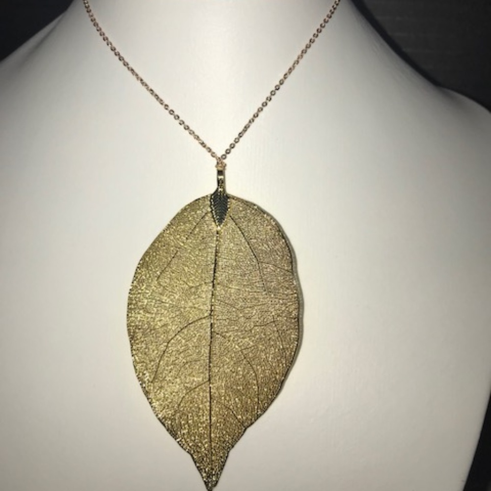 Elegant leave, delicate, Leave Charm